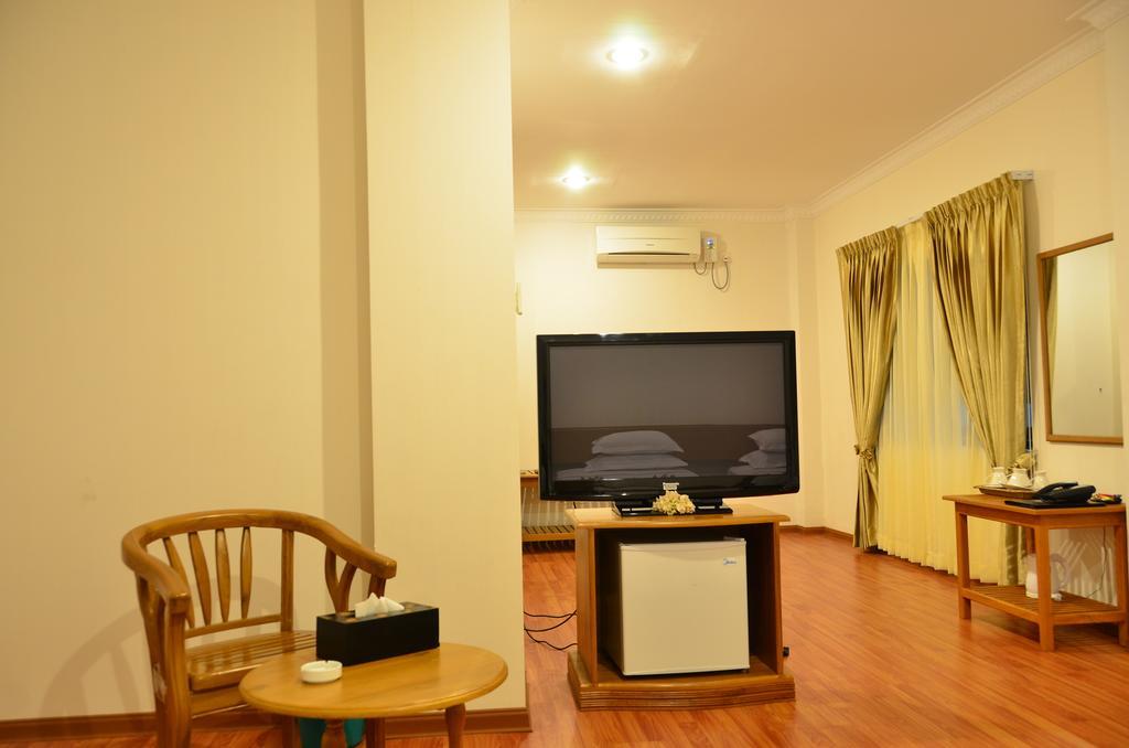 Sky Palace Hotel & Cafe Flight Naypyidaw 객실 사진